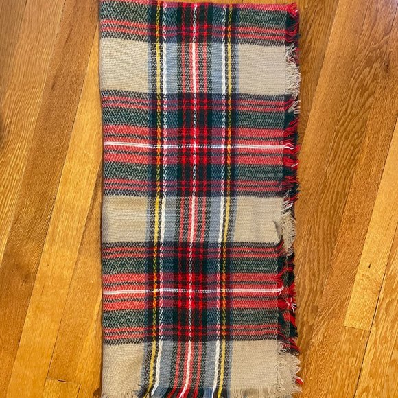 Plaid Shawl - Picture 2 of 3